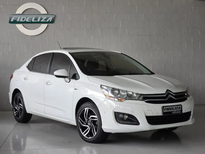 Citroen C4 Lounge Exclusive 1.6 Turbo 4P Aut. 2015