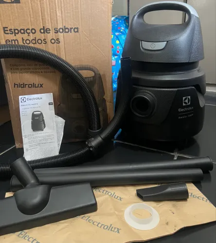 Aspirador de pó e água