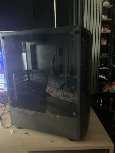 Gabinete gamer na marcer
