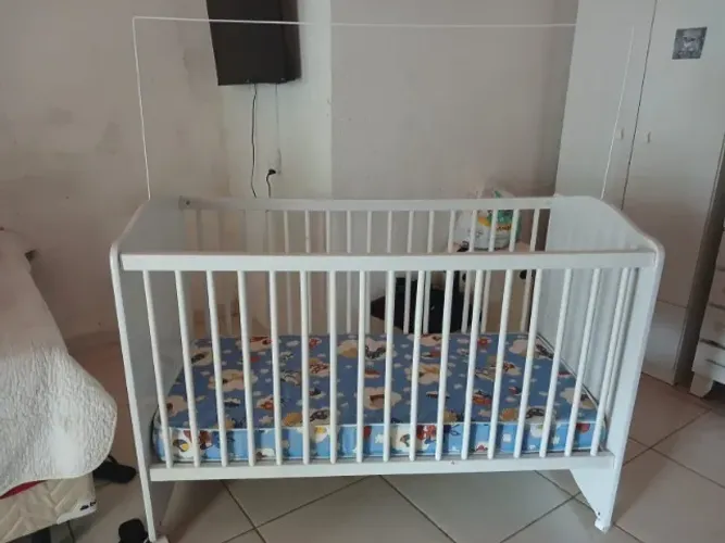 Berço com colchão