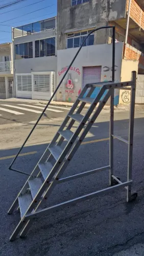Escada plataforma
