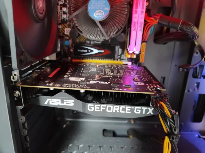 Placa de vídeo GTX 1660 Super