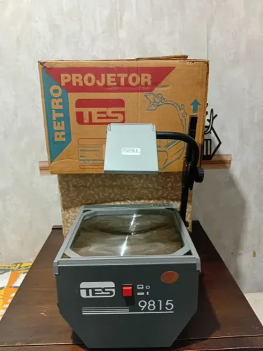 Retroprojetor TES 9815 - Na Caixa Original e Super Conservado!