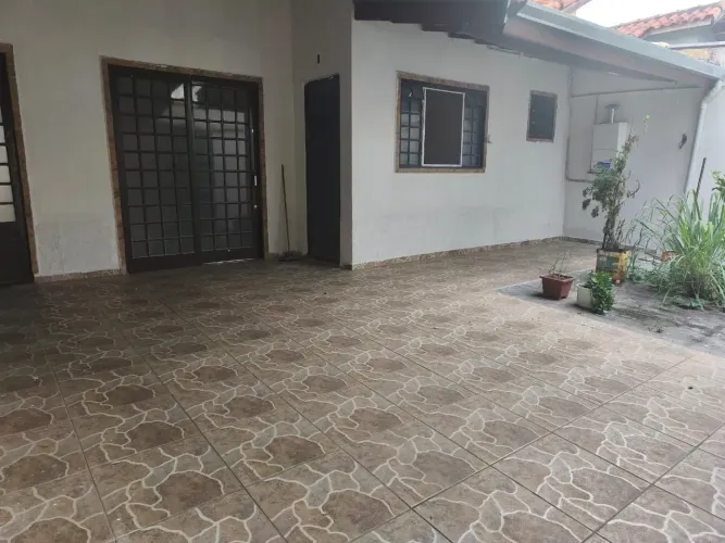Imóvel para venda possui 100 metros quadrados com 3 quartos