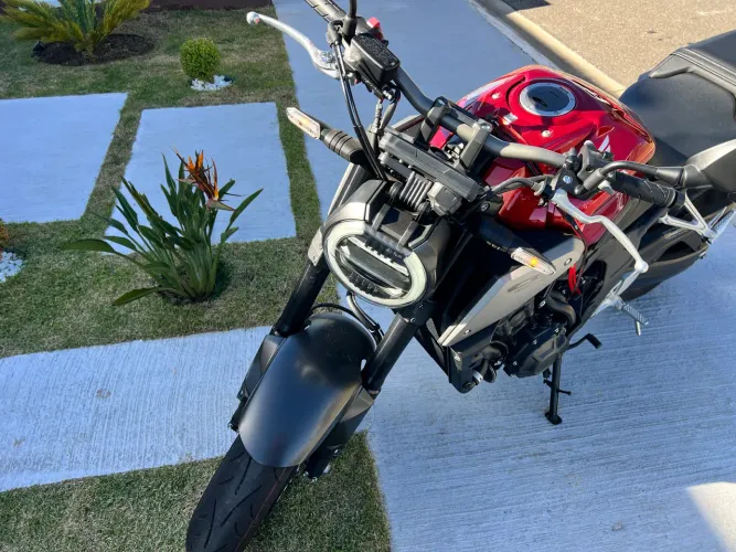 Moto Honda CB-650F Abs Baixa km 