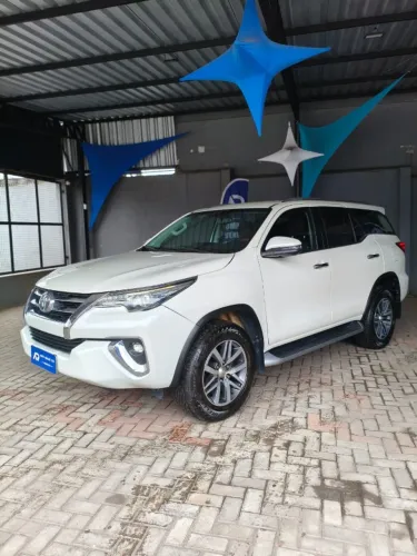 Toyota Hilux SW4 SRX 4X4 2.8 TDI 16V Dies. Aut. 2018