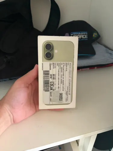 Vende- se iPhone 17 256 gb menos de 6 meses de uso