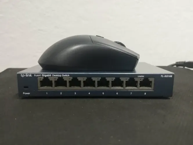 Switch Gigabit 8 Portas