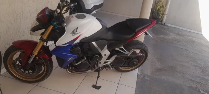 Vendo  ou troco cb 1000