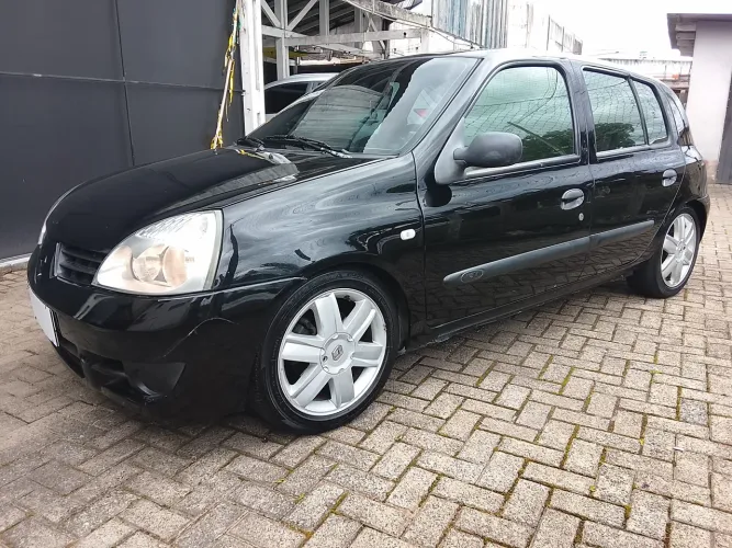 Renault Clio Hi-flex 1.0 16V 5P 2011