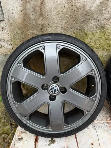 Rodas vw track field aro 18 com pneus 185/35 r18