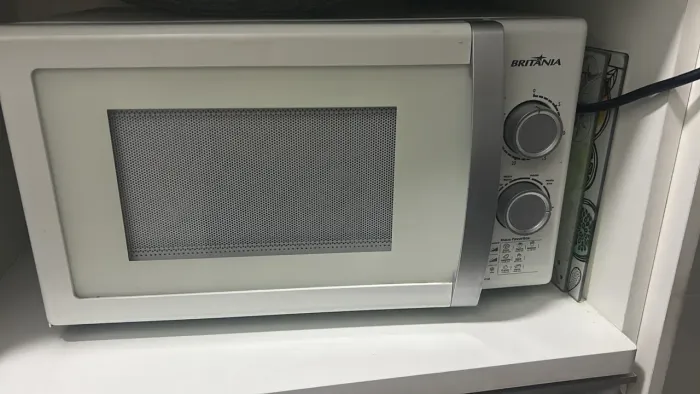 Microondas Britanía