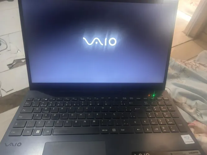 Vendo notebook Sony vaio f15
