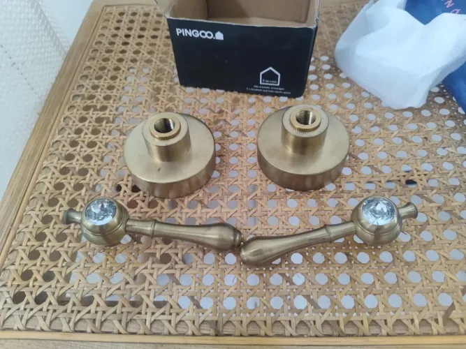 Acabamento de registro subae pingo