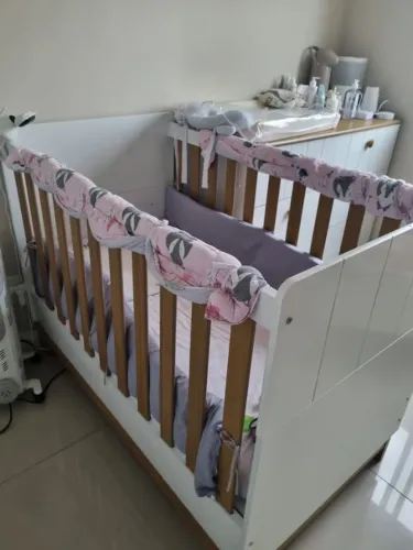 Berço em MDF branco marca Permóbili