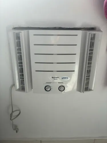 Vendo Ar-condicionado de parede Midea