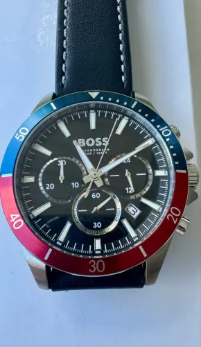 Relógio cronógrafo de couro preto Boss Troper com mostrador preto e aro bicolor
