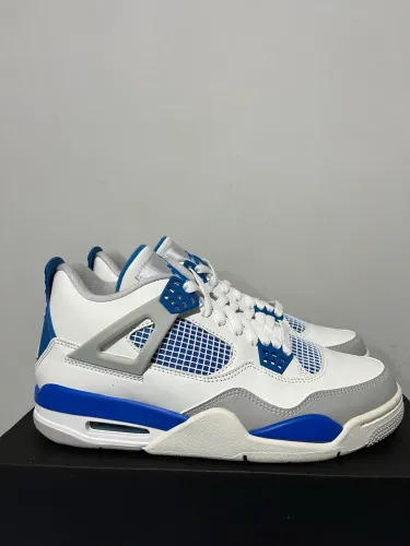 Air Jordan 4