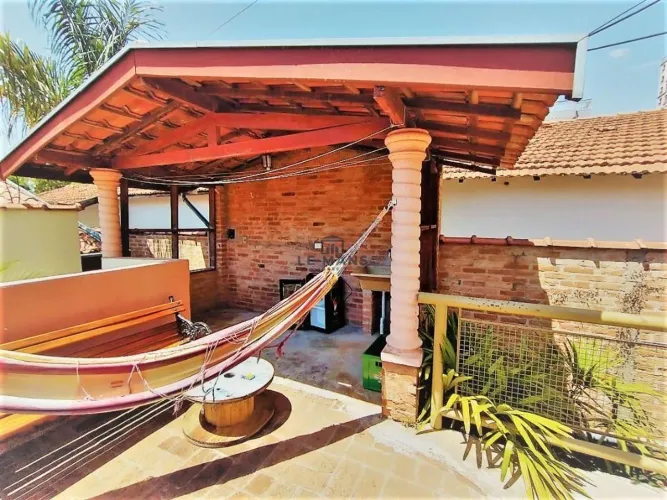 Casa à venda em Piracicaba, São Dimas, com 4 quartos, com 218 m²