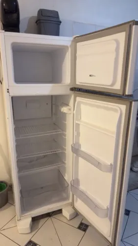 Refrigerador Esmaltec 306 Litros Branco 220 Volts