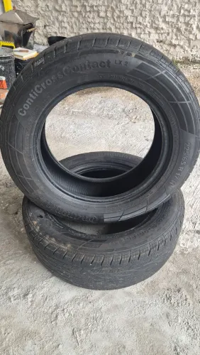 Par de Pneus Continental ContiCross Contact 225 65 17  102H