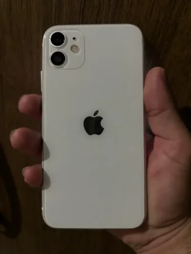 iPhone 11 128GB seminovo