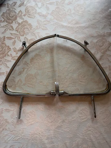Par de quebra-vento (ventarola) Fusca com vidros originais