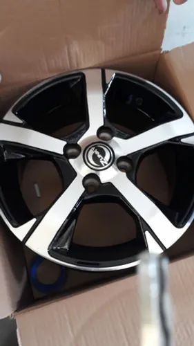 Roda aro 17 GM Onix Ltz Preta com diamantado 4X100 ZK jogo novo