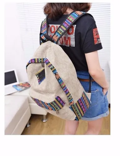 Mochila em Canvas -lona detalhes coloridos