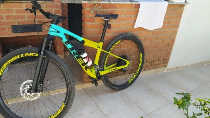 Bicicleta MTB Supercaliber Trek 9.7 - Original