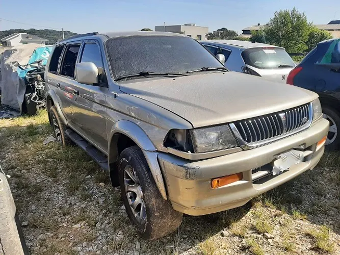 Sucata Mitsubishi Pajero Sport  V6 1998 Para Retirada de Peças