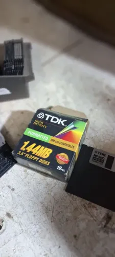 Disquetes TDK 1.44MB - 47 peças