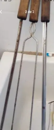  Espetos  e Grelha Para Churrasco