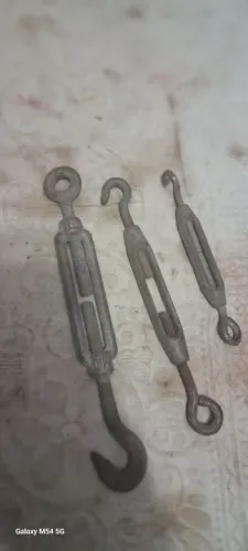 3 Ferragens para Fundação, esticadores