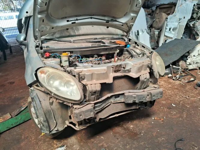 Fiat Novo palio sucata