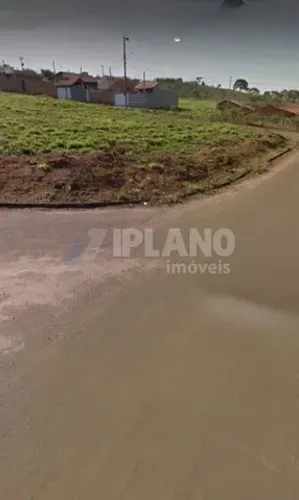 Venda de Terreno / Padrão na cidade de Descalvado