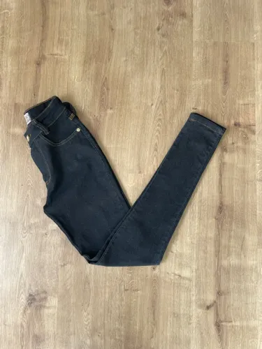 Calça jeans preta feminina tam 36 Used Jeans