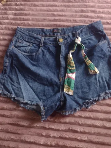Short jeans feminino