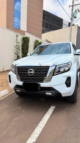 Nissan Frontier XE CD 4x4 2.3 Bi-Turbo Diesel Automática 2025