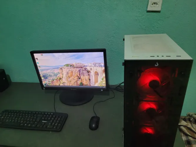 PC gamer i3 3230 8gb ram HD 500gb