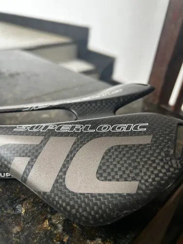 Selim de carbono ( super leve)