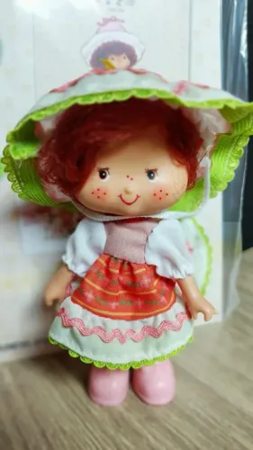 Boneca Café Olé turma da Moranguinho
