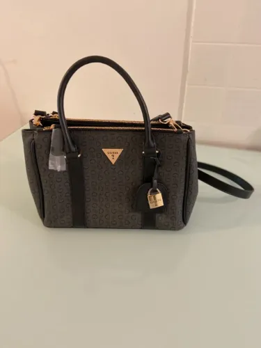 Bolsa Tiracolo Guess Alça Dupla Preta