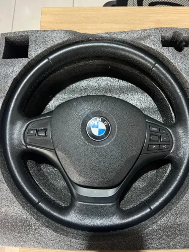 Volante bmw 320i f30