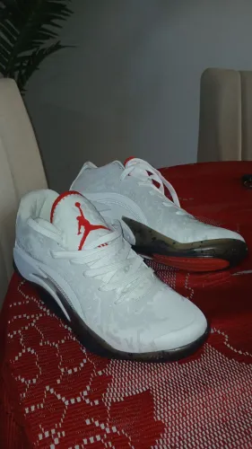 Tênis Jordan Air Zion - n.40/41