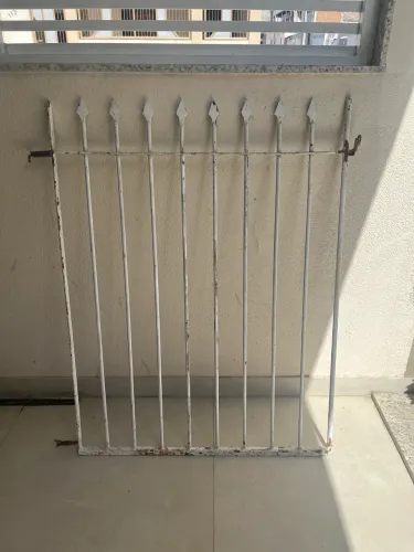 Grades de ferro usadas em bom estado