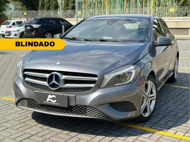Mercedes-Benz A-200 A 200 1.6 Turbo 2013