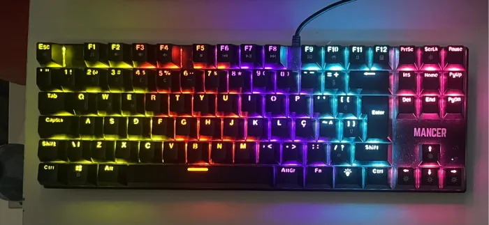 Teclado Gamer Mecânico Mancer Shade MK2
