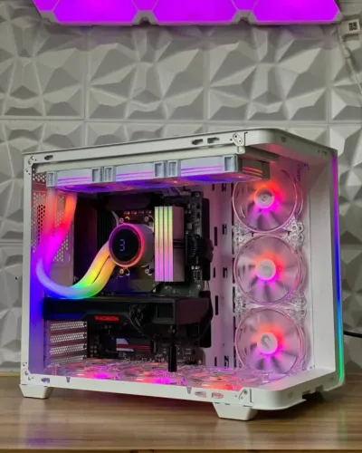 PC GAMER RYZEN 5 5600/ 32 RAM 3.600MHZ/ RX 6750XT 12GB