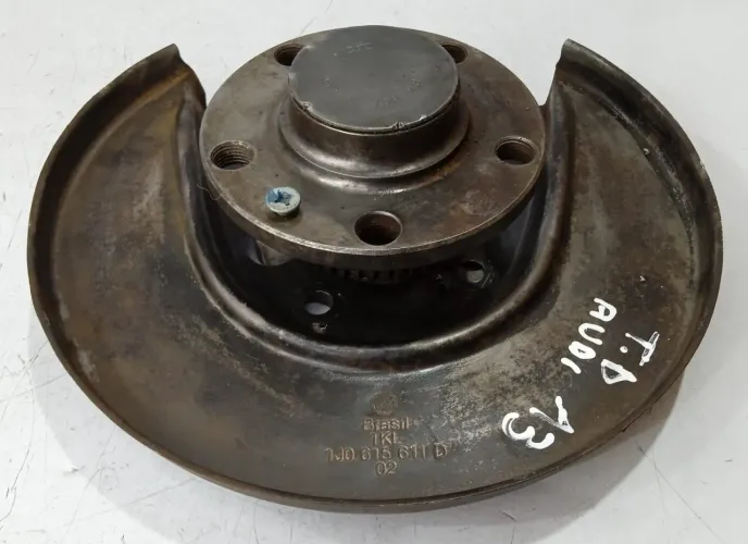 Cubo de Roda Traseira Direita Audi A3 2001 - 2005 / 1J0615611D